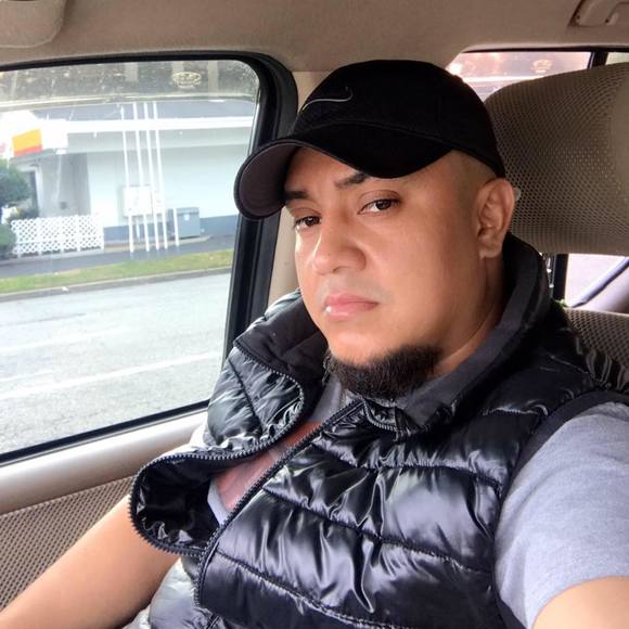 Meet your Posher, Alejandro - Picture 1 of 1